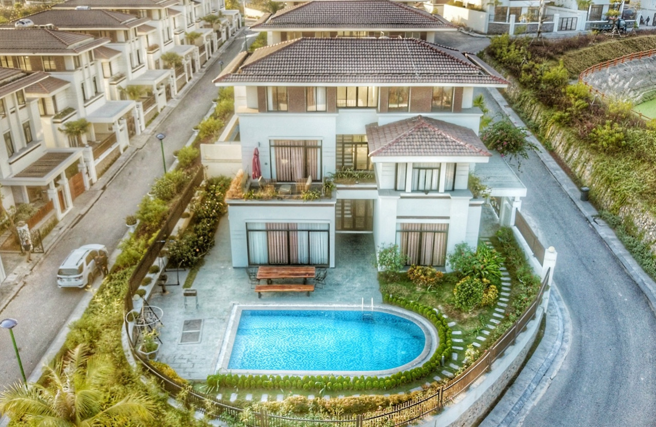 các căn biệt thự đều có bể bơi riêng